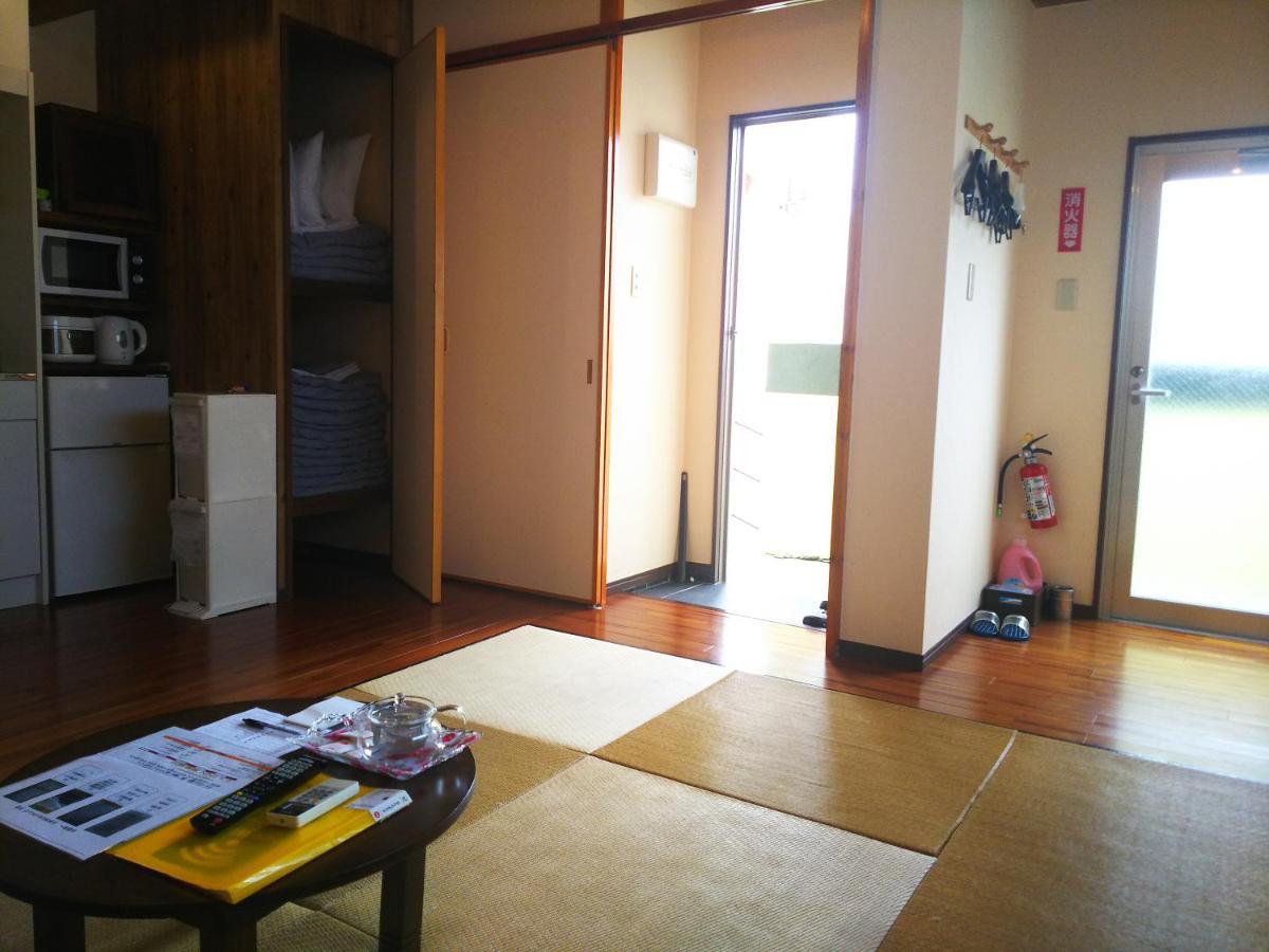 Urban Condominium Wafutei Наха Екстер'єр фото